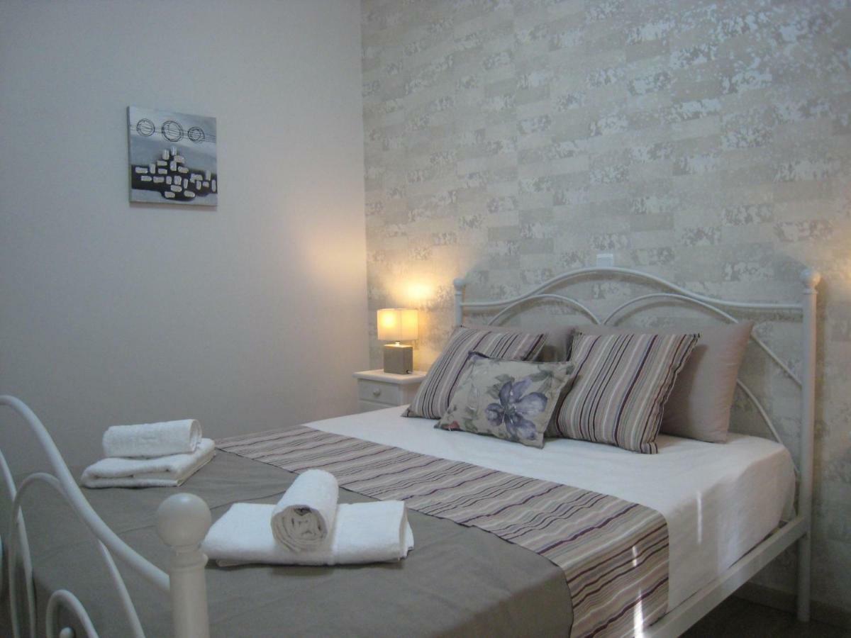 Marras Apartment Athene Buitenkant foto